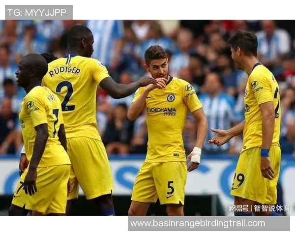 雷丁与布莱克浦激战正酣比分揭晓精彩瞬间回顾