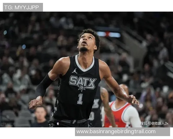 文班亚马法国队首战狂砍27分震惊意大利引发NBA球探热议